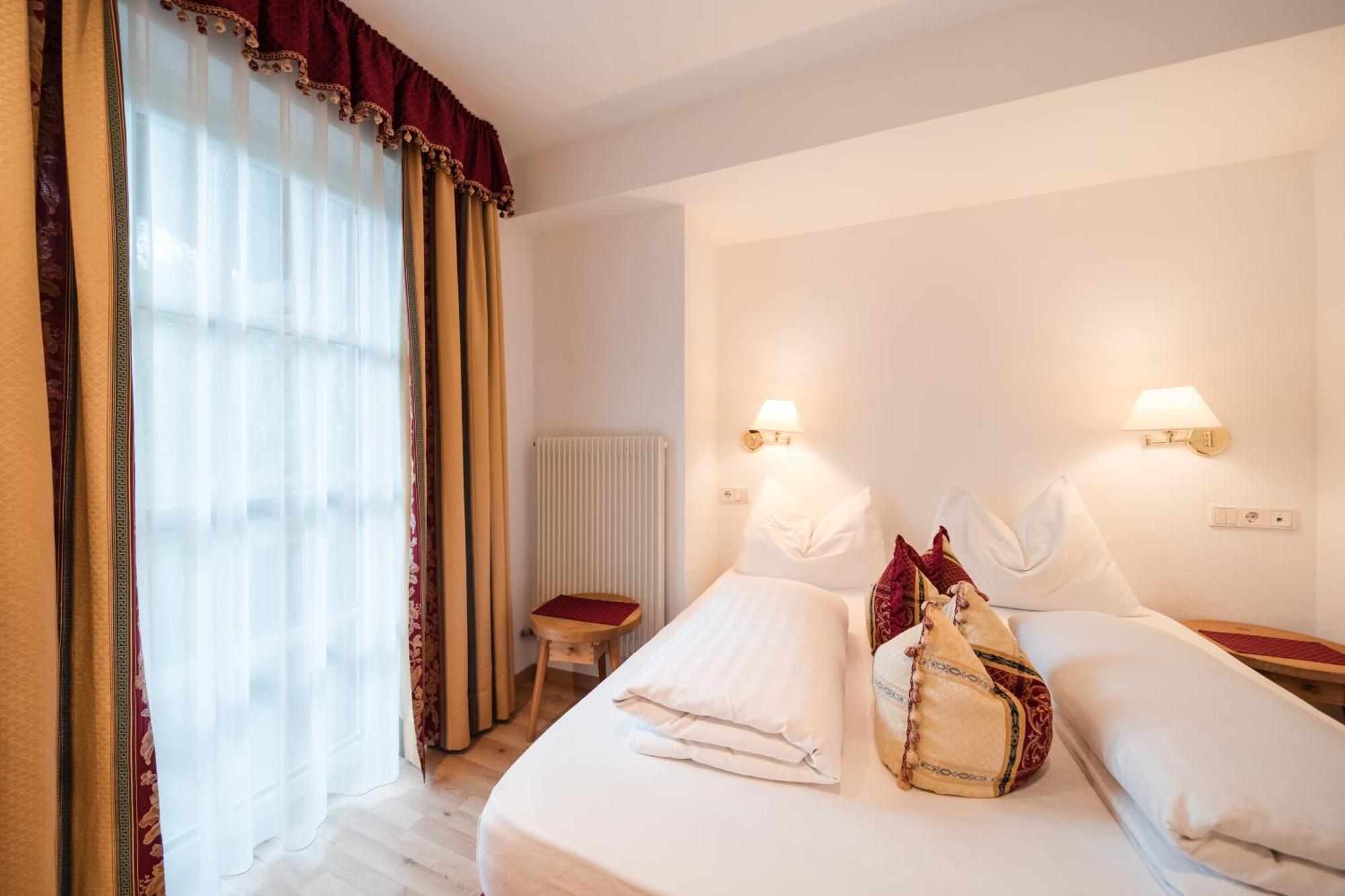 Al Plan, A Mountain Moving Hotel San Vigilio Di Marebbe Esterno foto