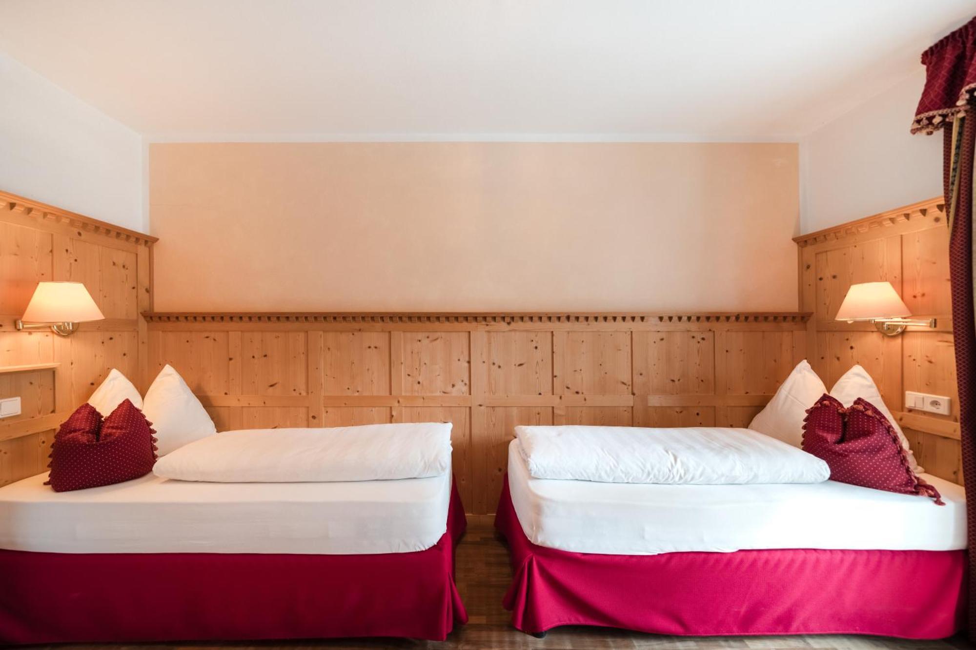 Al Plan, A Mountain Moving Hotel San Vigilio Di Marebbe Esterno foto