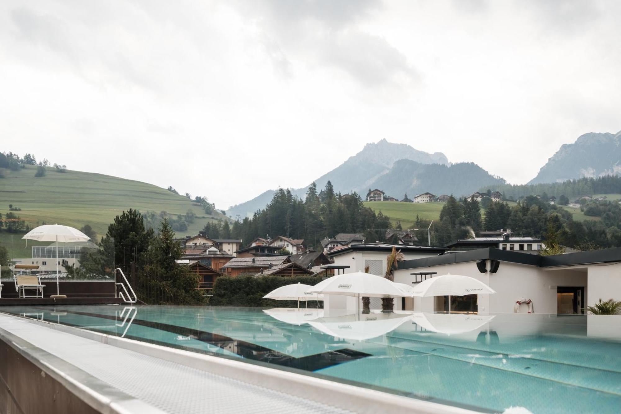 Al Plan, A Mountain Moving Hotel San Vigilio Di Marebbe Esterno foto